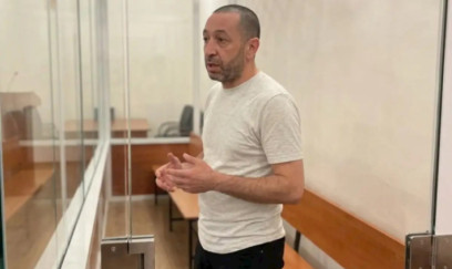 Arvadım "az iç" dedi, mən də döydüm