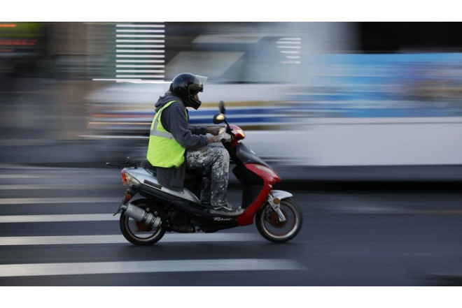 Moped sürücüləri üçün yeni tələblər: rüsum məlum oldu
