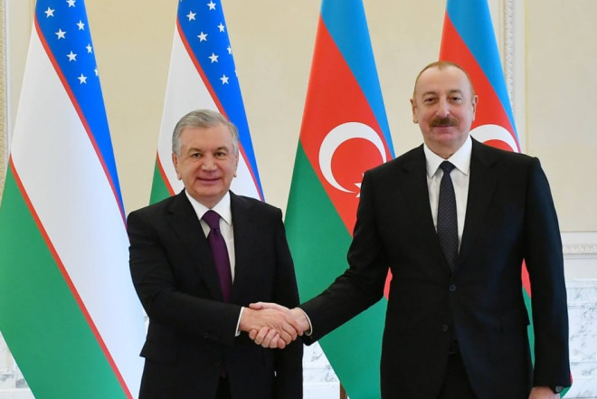 İlham Əliyev Şavkat Mirziyoyevi TƏBRİK ETDİ 