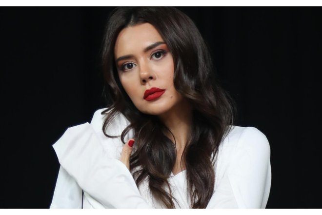 "Batumidə xəstəxanaya düşdük, üç gün qaldıq..." - Oksana başına gələnləri danışdı