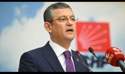 Özəlin yeni qurduğu partiyaya ilk dəstək bu ölkədən gəldi