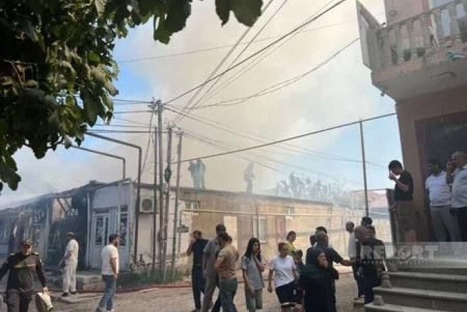 "Şuşa şəhərciyi"ndə "Al Market" yanır - FOTO