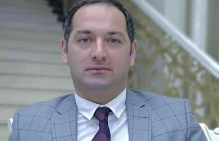 Elnur Kərimovu sancan ilan öldü, aktyorun vəziyyəti açıqlandı