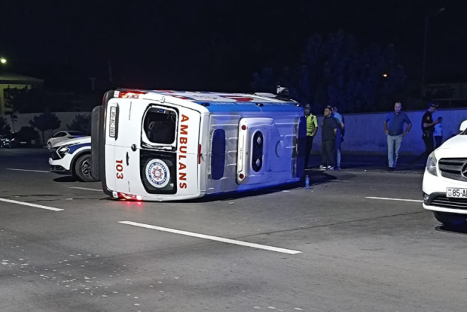 Naxçıvanda təcili tibbi yardım avtomobili aşdı - 4 yaralı var - FOTO