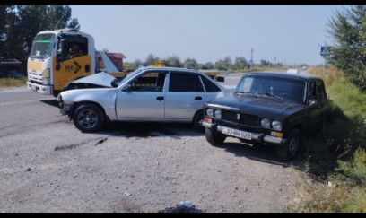 Kürdəmirdə zəncirvari ağır qəza: Xəsarət alanlar var - FOTO