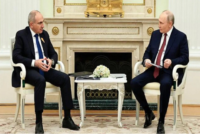 Paşinyan və Putin arasında telefon danışığı olub 
