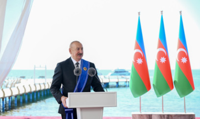 Prezident Çolpon-Atada qeyri-rəsmi görüşdə iştirak edir 