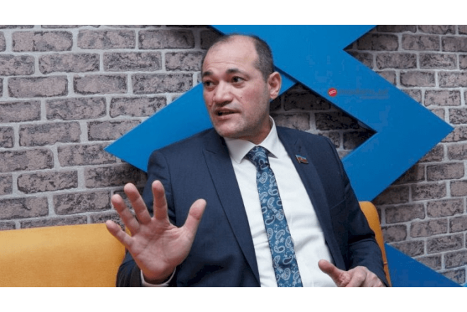 "Boşalan kəndlərə qayıdışın yolu bundan keçir"- Razi Nurullayev