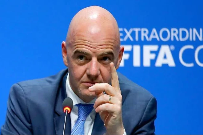 UEFA FIFA prezidenti Canni İnfantinonu istefaya çağırıb 