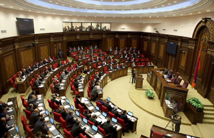 Ermənistanın  yeni parlamenti ilk iclasını keçirir: Sədr Azərbaycanın düşmənidir