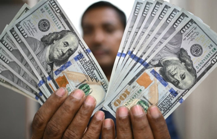 Dollar alan yoxdur? 