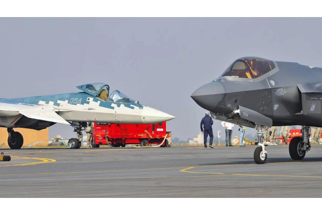 Hindistan Rusiyanın Su-57E qırıcılarını almaq niyyətində deyil 