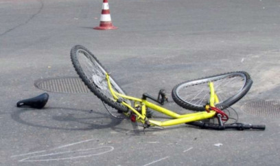 İmişlidə uşaq velosepedlə traktorun altında qalaraq ölüb 
