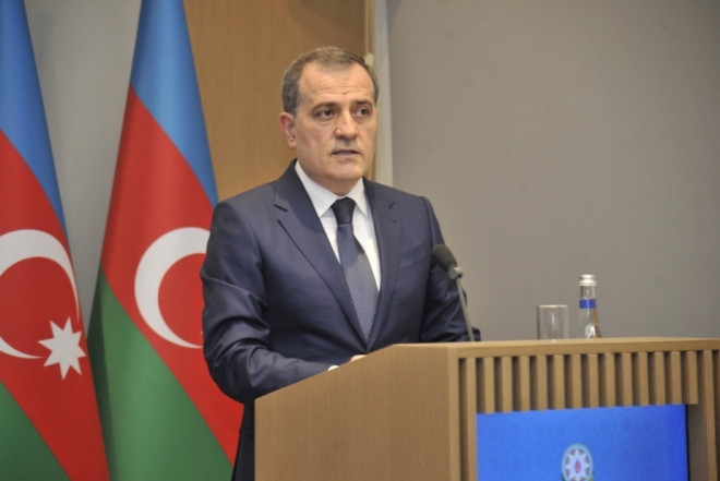 Ceyhun Bayramov Ukraynaya getdi 