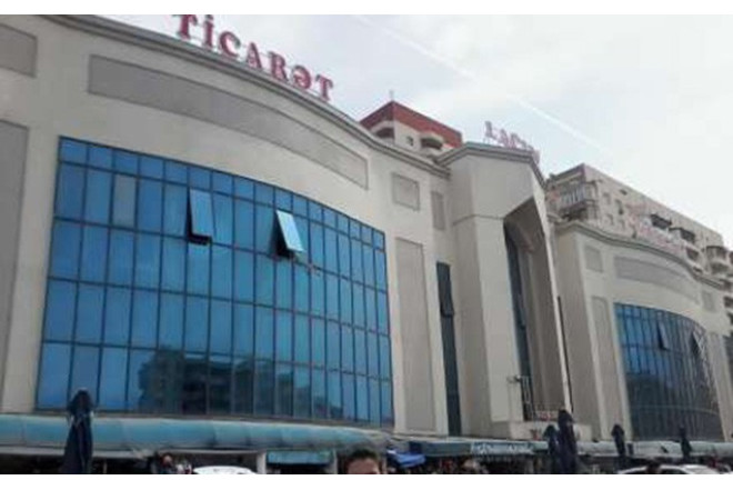 Bakıdakı məşhur ticarət mərkəzində ölüm