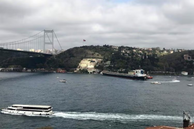 Türkiyə bu gəmilərin Qara dənizə keçidini məhdudlaşdırır 