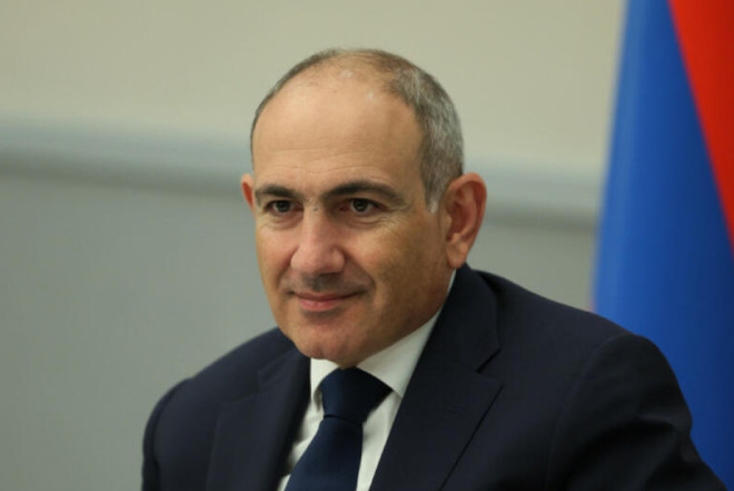 Paşinyanın “konstitusiya oyunu”: “Mən olmasam, daha pisləri olacaq”