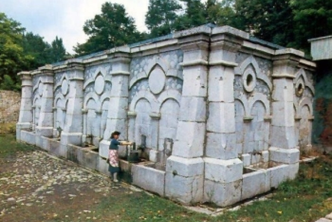 Xan qızı bulağı və Şuşanın içməli su tarixi 