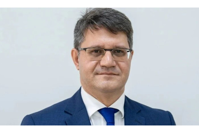 Nazir Rövşən Fətullayevi müdir təyin etdi 