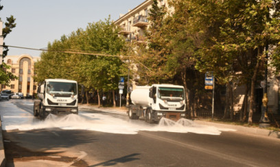 Bu gün Bakının 556 küçəsi yuyuldu - FOTOLAR