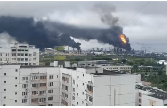 Moskvaya kütləvi dron hücumları edildi