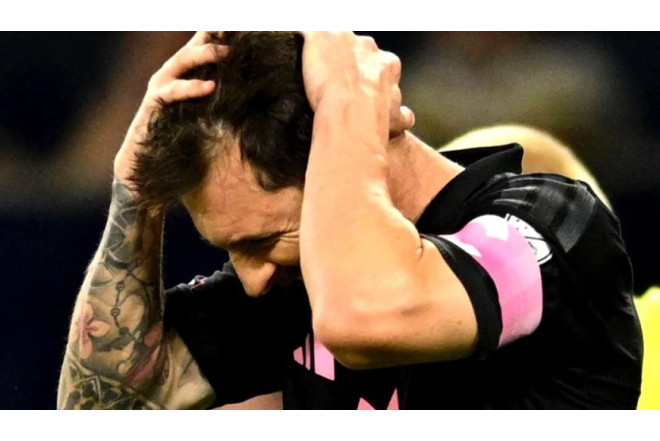 Messi penalti vura bilmədi, komandası darmadağın oldu