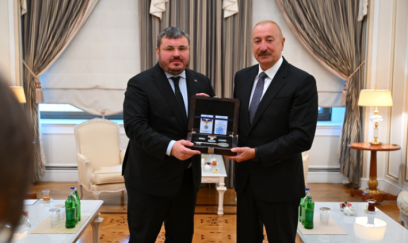 Prezidentə “İrpin şəhərinin fəxri vətəndaşı” vəsiqəsi təqdim edilib