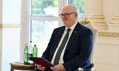 Yeni səfir azərbaycanca ilk paylaşımını etdi