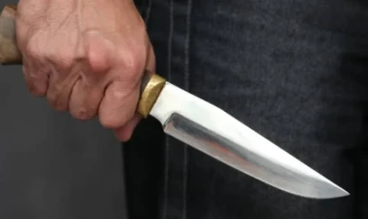 Bakıda üç nəfər kirayədə yaşadıqları evdə bıçaqlanıb