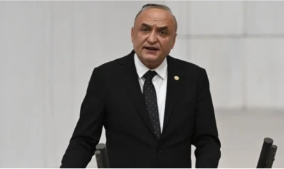 Türkiyədə millət vəkili bıçaqlanıb 