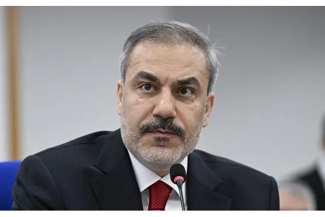 Hakan Fidan onlarla telefonda danışdı 