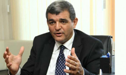 Fazil Mustafadan qalmaqallı musahibə: "XVI əsrdə eşələnmək bəsdir, cəhalətə qoşulmayacağam"
