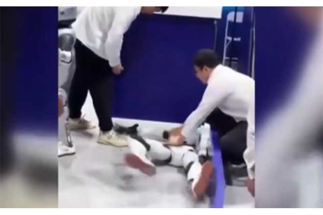 Hamı onu görməyə gəlmişdi, özündən getdi- VIDEO