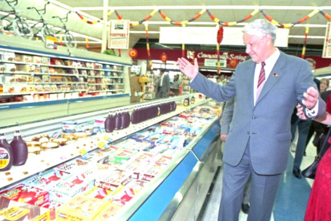 Yeltsini təəccübləndirən supermarket: SSRİ-də olmayanı ABŞ-da gördü
