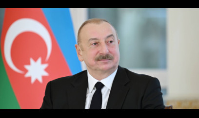 İlham Əliyev Daşkənddə Müstəqillik abidəsini ziyarət edib 