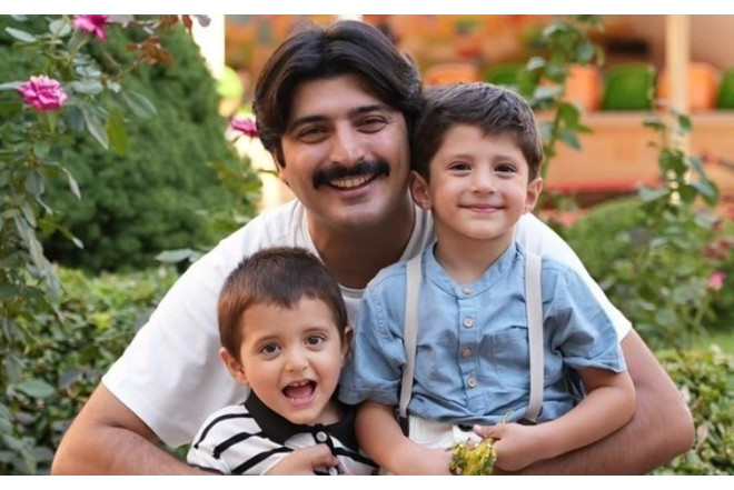 Muraddan oğulları ilə bağlı paylaşım - FOTO