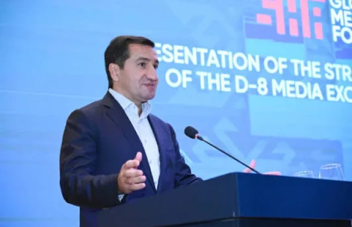 Hikmət Hacıyev təltif edildi