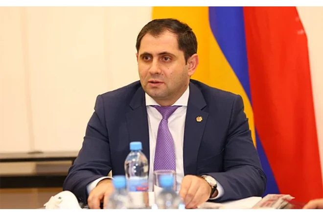 Ermənistanın müdafiə naziri HƏRBÇİLƏRİN ÖLÜMÜNƏ AYDINLIQ GƏTİRDİ