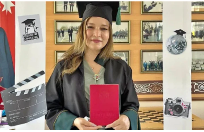 Şəhid anası da tələbə adını qazandı - FOTO
