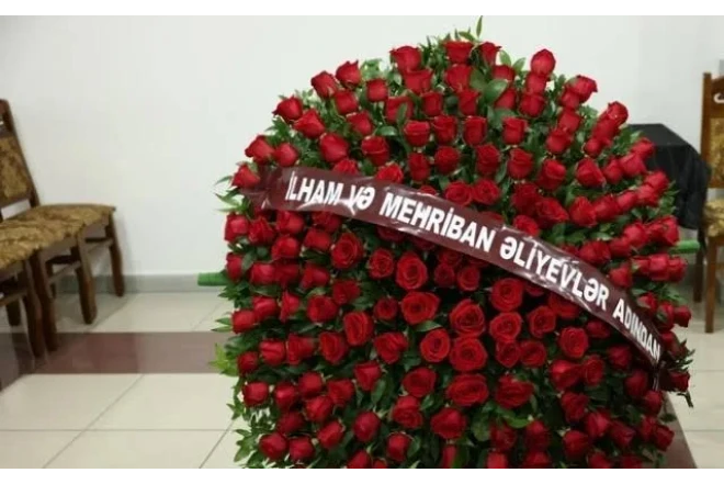 Prezident və xanımından Bakıxanovun vida mərasiminə ƏKLİL