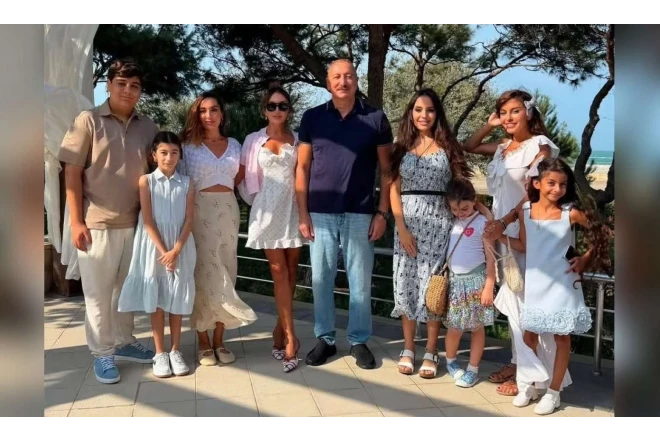 Leyla Əliyeva ailə fotosunu paylaşdı 