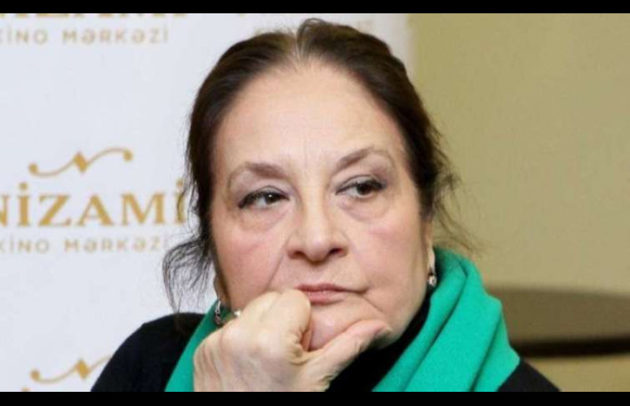 Şəfiqə Məmmədova yenidən sədrliyə qayıdır 