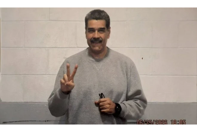 Maduro həbsxanadan fotosunu paylaşdı 