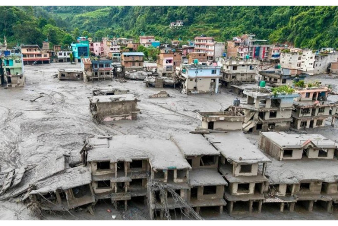 Nepalda daşqın təhlükəsi səngimir: Ölənlərin sayı 734-ə yüksəldi 