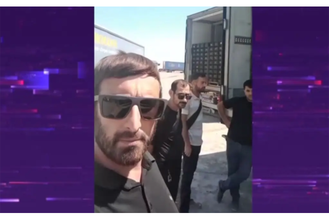 Azərbaycanlı sürücülər sərhəddə qalıblar - 100 minlik məhsul xarab oldu - Video 