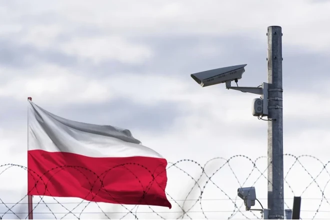Polşa Ukrayna ilə sərhəddə hava hərəkətini üç ay məhdudlaşdıracaq 