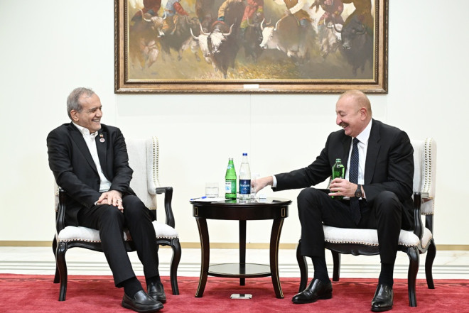 Əliyev–Pezeşkian görüşündə diqqət çəkən tablo: Dörd detal nə deyir?
