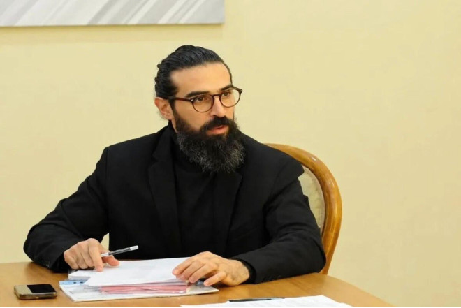 Əməkdar artist: "Mən Vaqif İbrahimoğlunun oğlu deyiləm" 