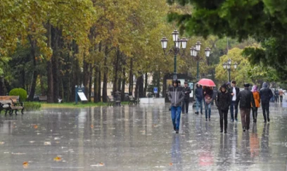 Hava kəskin dəyişir: Güclü yağış, dolu və sel GƏLİR 