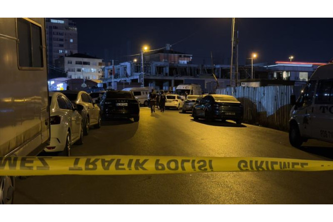 İstanbulda İŞİD əməliyyatı: terrorçu öldürüldü 